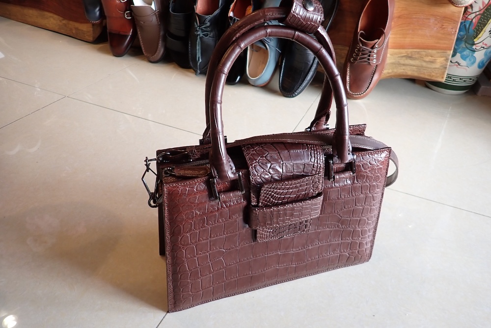  crocodile bag bangkok custom made leather 